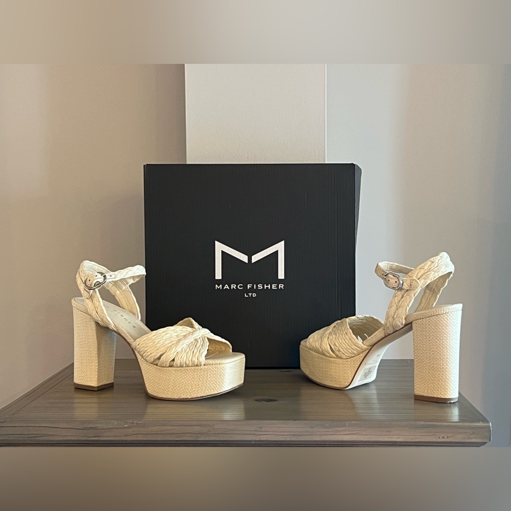 Marc Fisher LTD Women's Ivory Chela Platform Raffia Sandals - Size 5